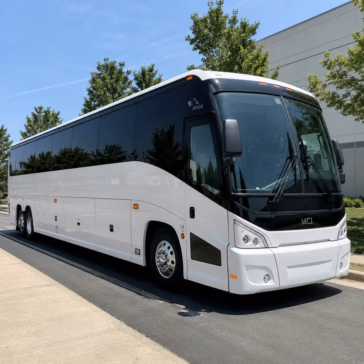 find the right bus for live music at tannahill s tavern and music hall
