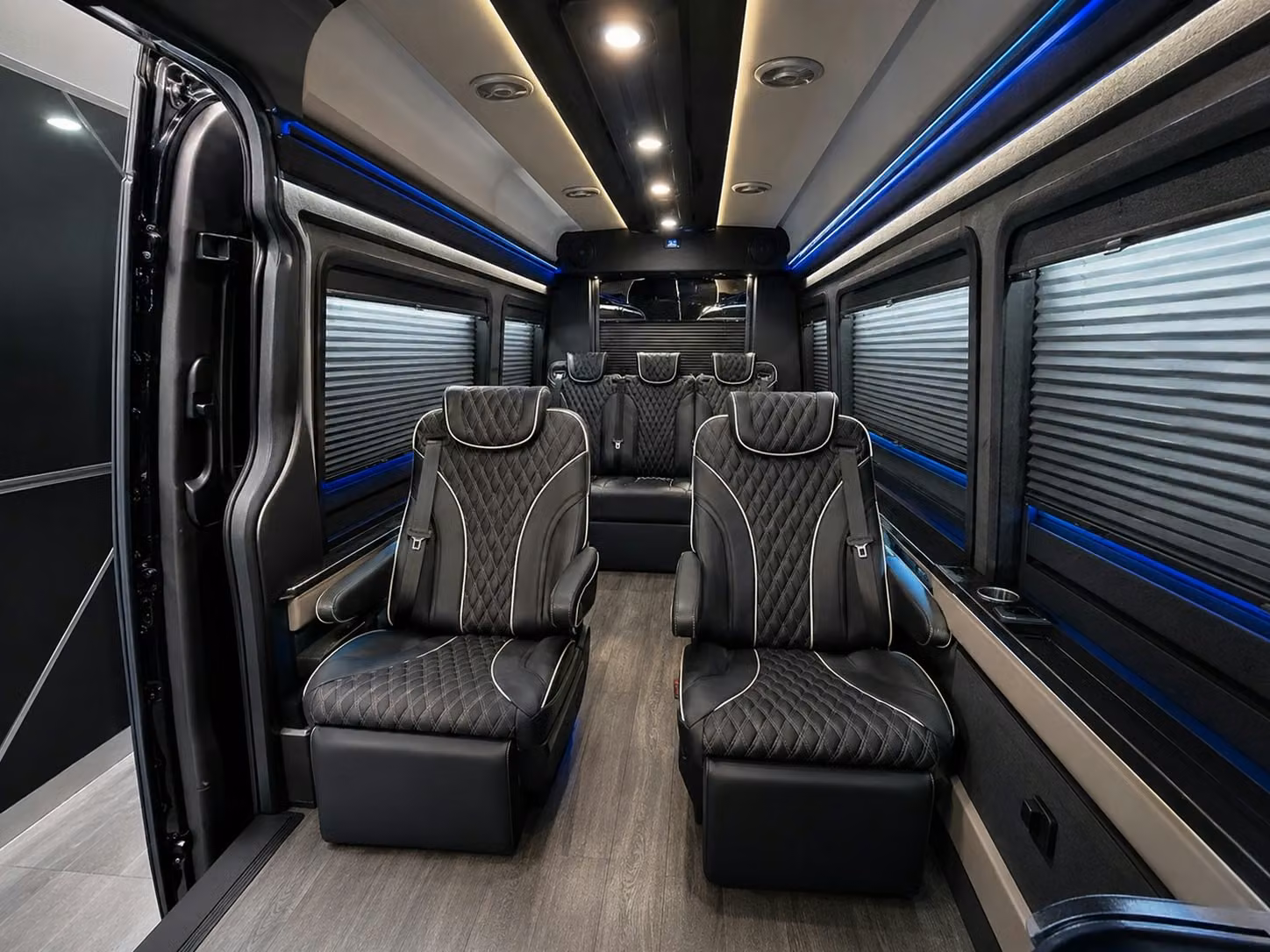 hotel to airport shuttle buses for fort worth groups of every size