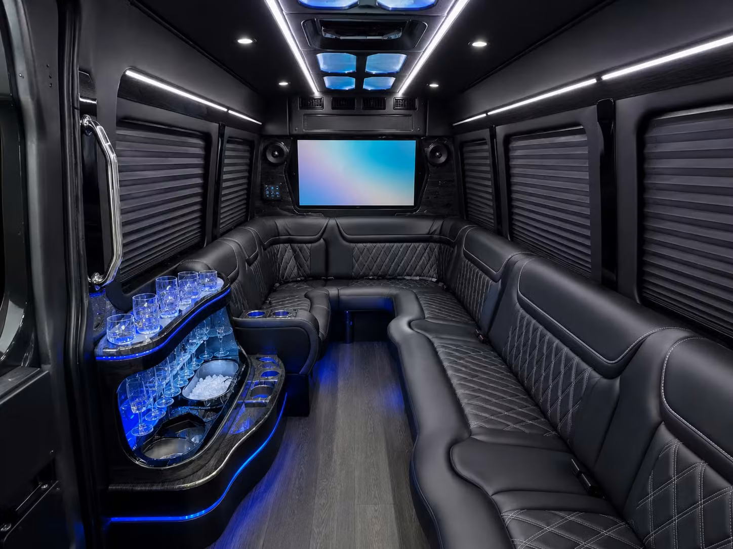 it s easier than ever to book tcu horned frogs game day shuttles